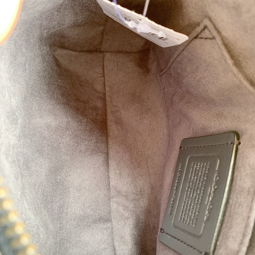 Gaby’sBags👜💕-NWT Coach Crossbody &Pouch - Picture 3 of 3